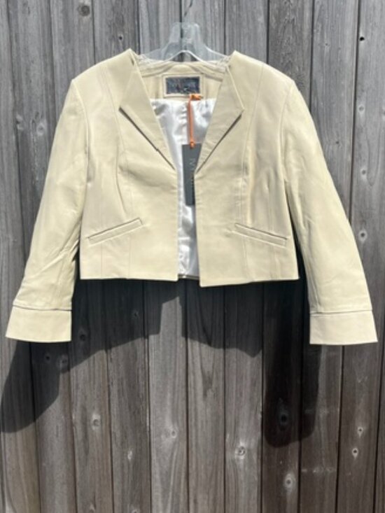 Ivy & White Jackets & Blazers - Cream Lambskin Cropped Jacket – new with tags